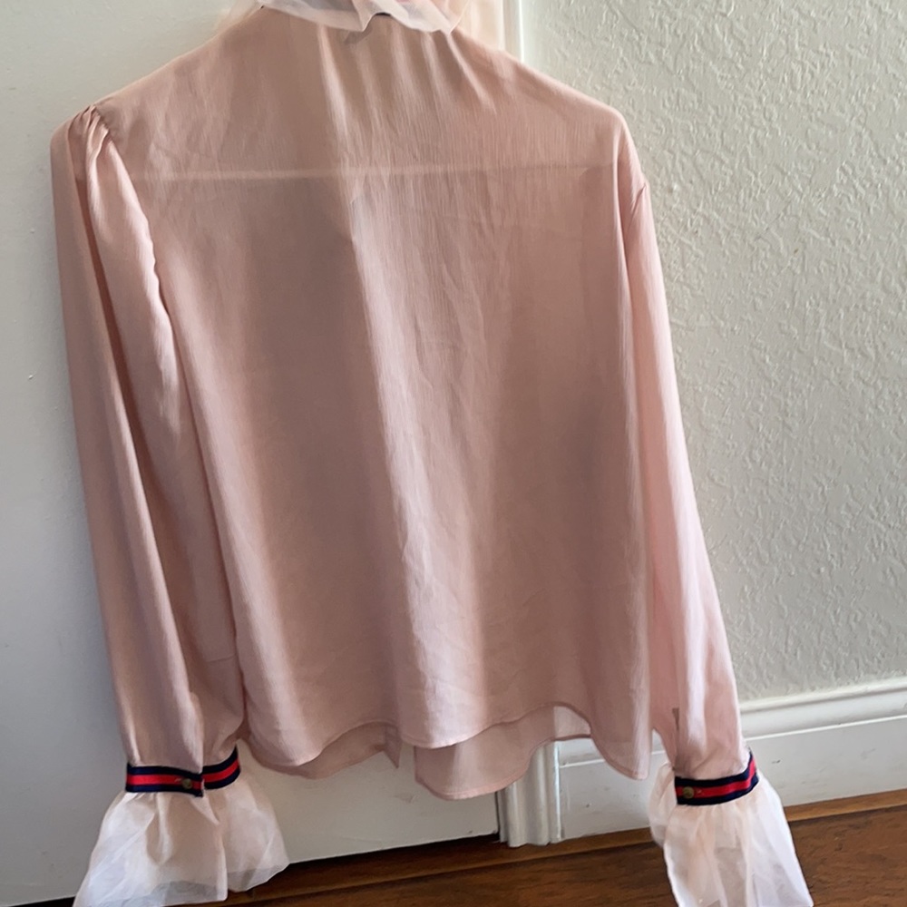 Inspired blouse. - Picture 2 of 4